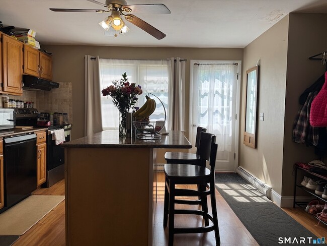 Photo - 480 Radmere Rd