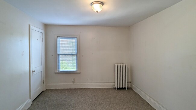 Photo - 607 Walnut St Unit 4