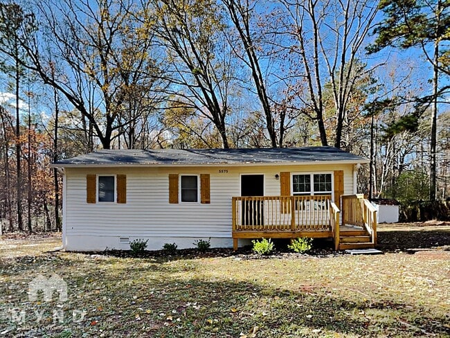 Building Photo - 5575 Oglesby Rd