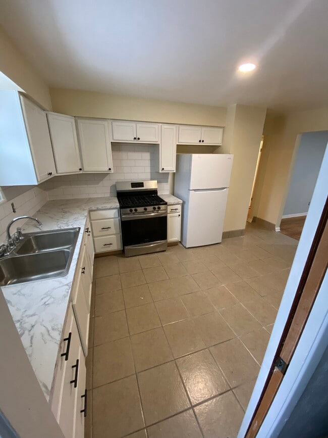 Photo - 8041-8043 wesley Unit 8043