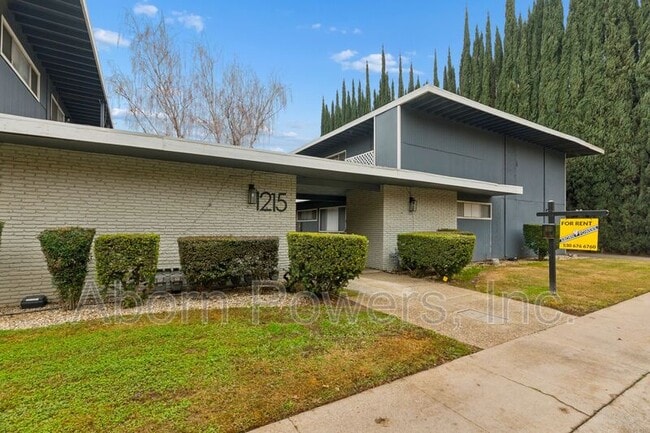Building Photo - 1215 Williams Way