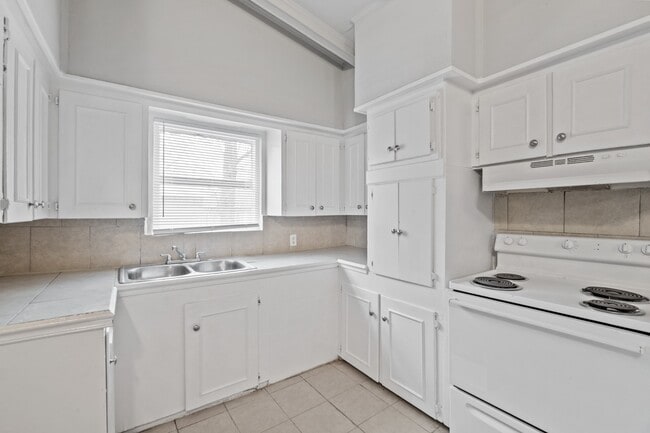 2634 Knotty Oaks Trail