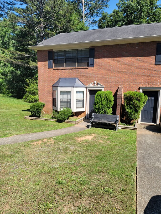 Photo - 1936 Patterson Cir Townhome