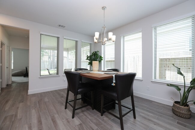 Photo - 317 Rise Ln
