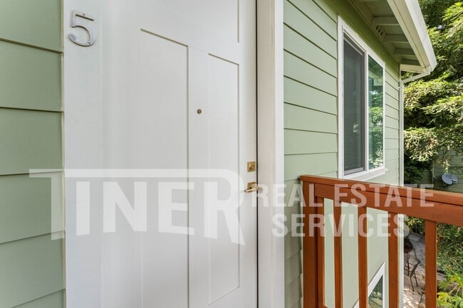 Photo - 1314 Q St Unit #5