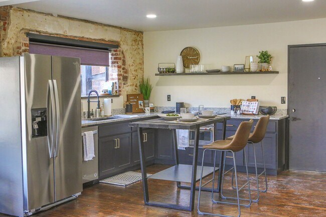 Photo - Velencia Apartments