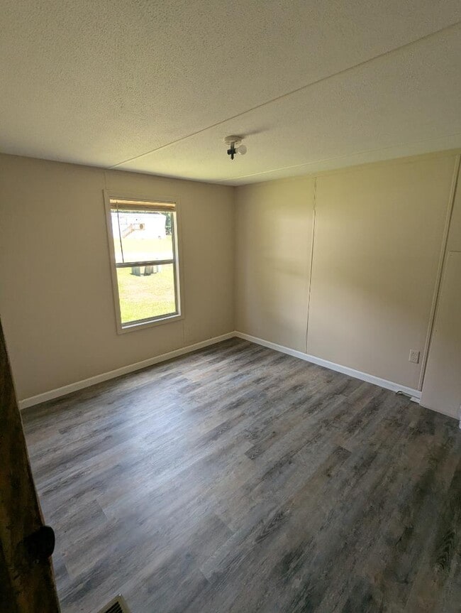 Photo - 113 Goheels Dr