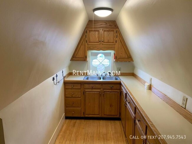 Photo - 67 Pine St Unit Apt #3