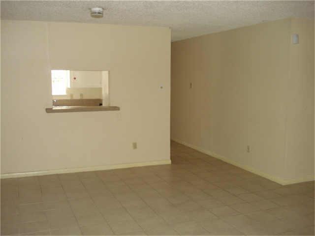 Photo - ALL BILLS PAID 1bd/1bath Townhome in Sprin... Unidad 9
