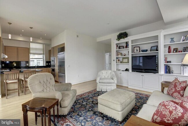 Photo - 2425 L St NW Unidad 415