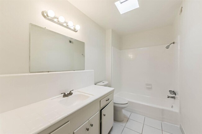 Photo - 815 S Ripple Creek Dr Unit 4