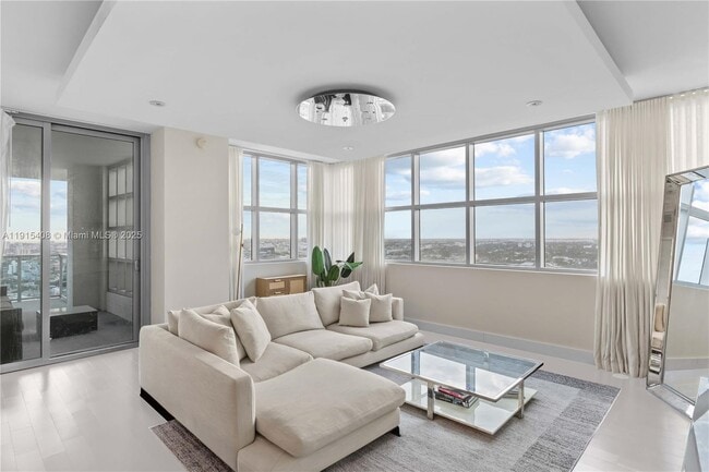 Building Photo - 3301 NE 1st Ave Unit H2901