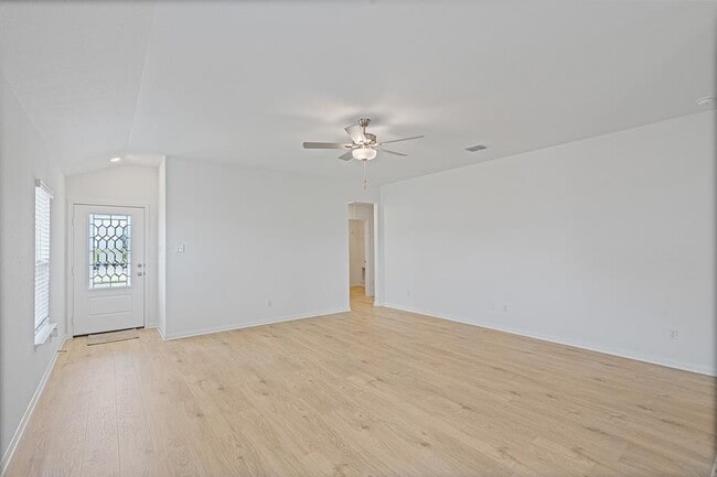 14616 Wahlbergs Wy