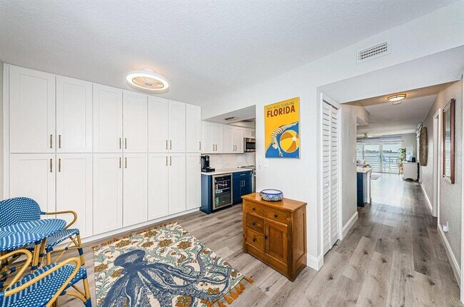 6105 Bahia Del Mar Cir N Unit 287