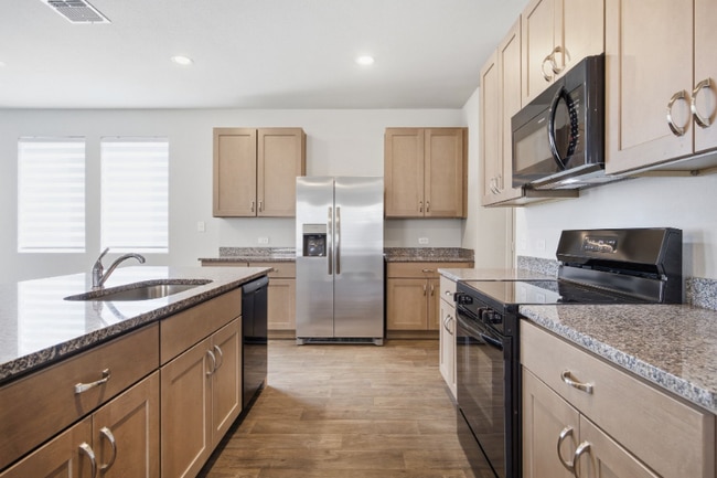 Photo - 2610 Derwent Dr