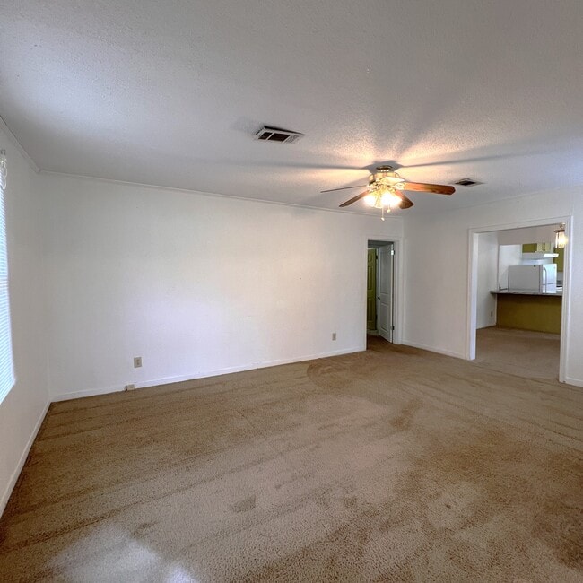 Photo - 900 Marvin Ave