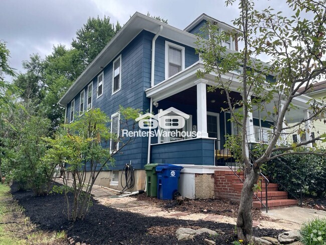 Building Photo - 400 Rossiter Ave Rental