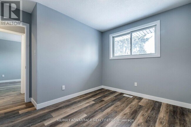 Photo - 162 Speight Blvd