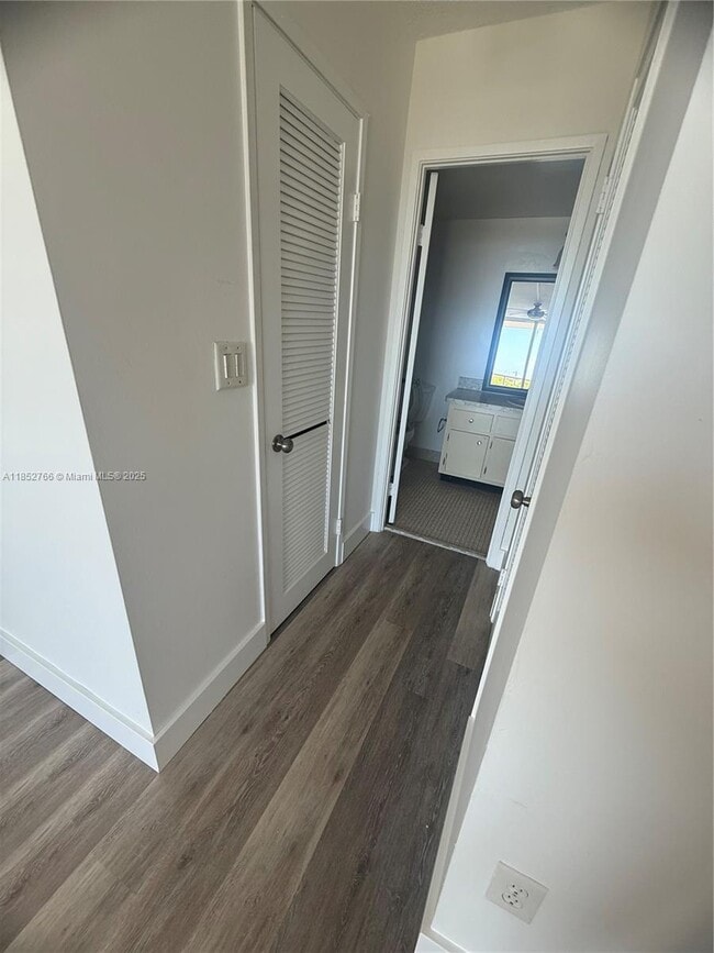 Photo - 1351 NE Miami Gardens Dr Unit 421E