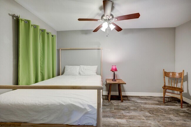 Photo - 7206 Bayou Woods Dr