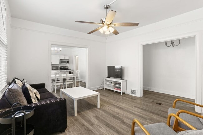 Photo - 1417-1417 Audubon St Unit 1415 Upper