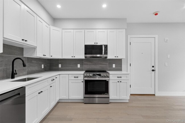 Photo - 10 Market St Unidad G