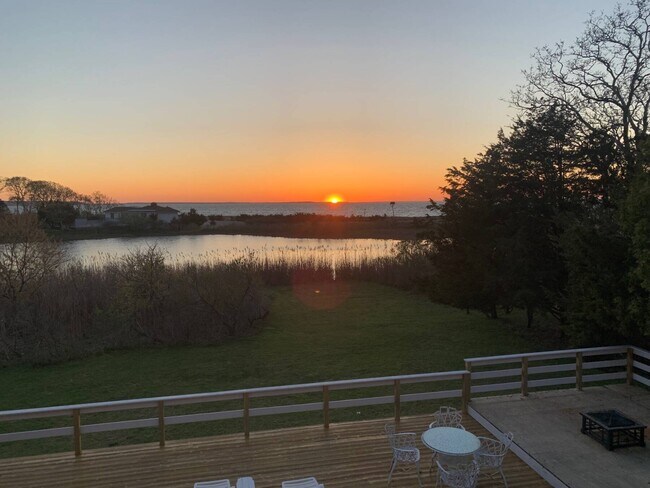 Photo - 20 Bay Inlet Rd