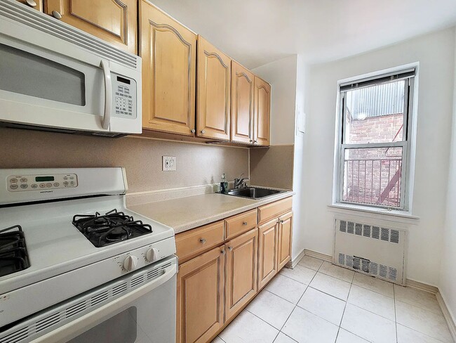 Photo - 105-28 65th Ave Unit 6F