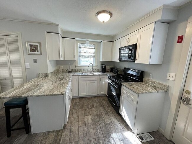 4 Q St