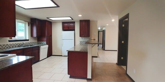 Photo - Aberdeen 3 bedroom, 1 bath home