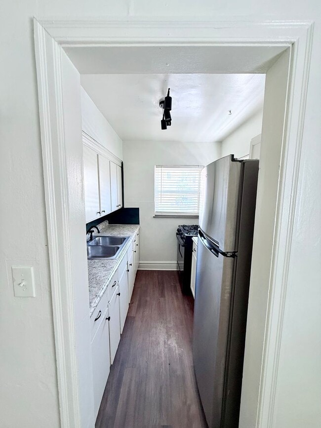1643 Anita Pl Unit 2