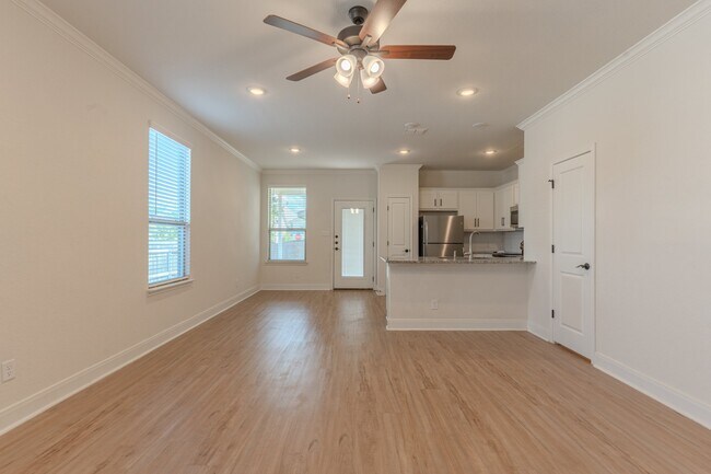 Photo - 10310 Candlewood Wy Unit 102