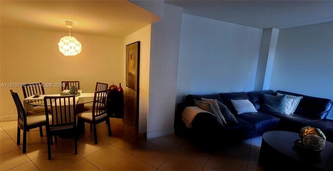 Photo - 3301 N Country Club Dr Unit 211