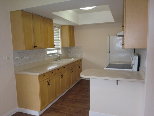 Photo - 1643 Wiley St Unidad 12 Rental