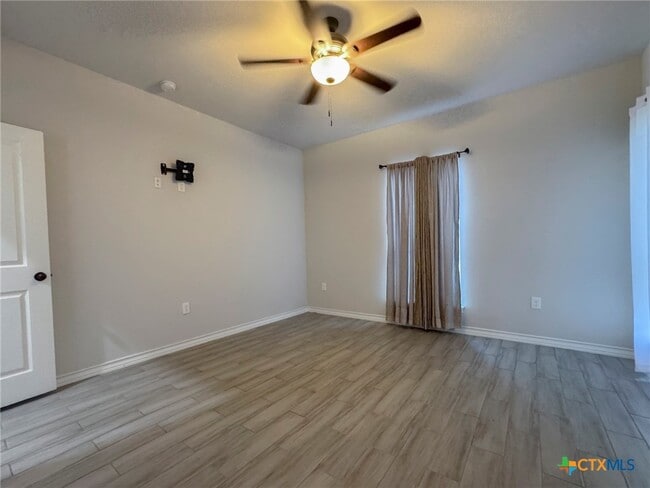 Photo - 2410 Golf Dr