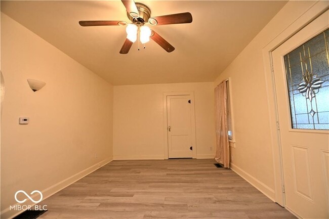 Photo - 1417 E Bradbury Ave