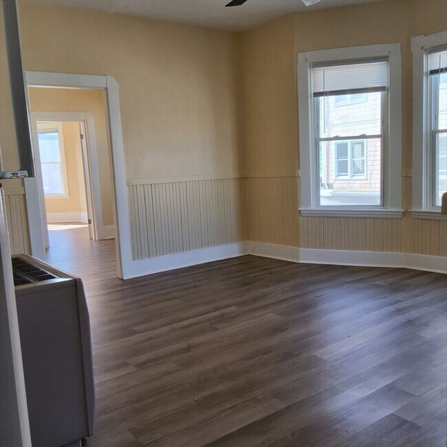 Photo - 98 County St Unit B-2N