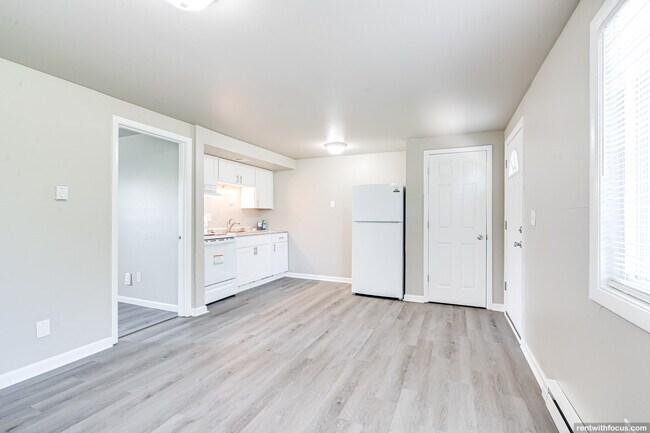 Photo - 1031 Hunt Ave