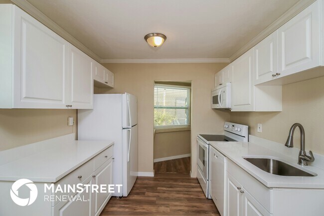 Photo - 1935 16th Ave N