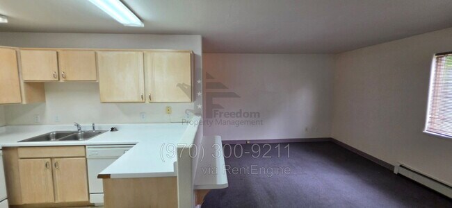 1102 Belford Ave Unit E