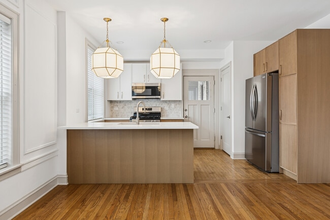 Photo - Cheltenham Court Mansions