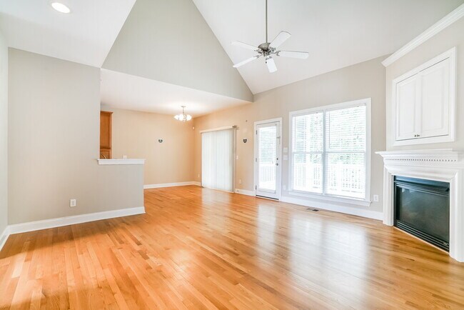 429 Longbourn Dr