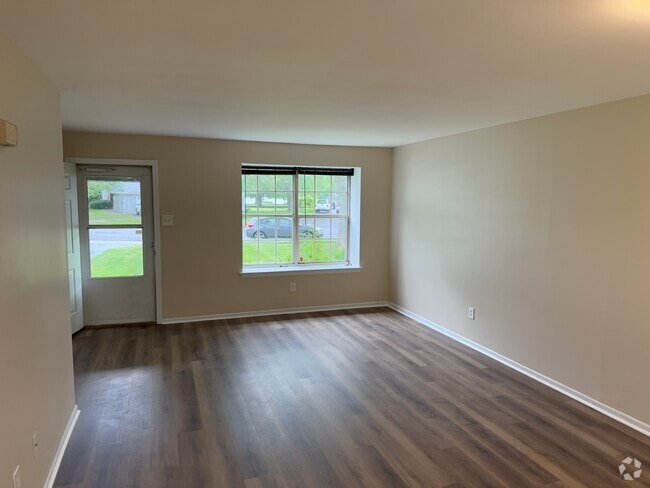 Building Photo - 565A Thrush Ct Rental