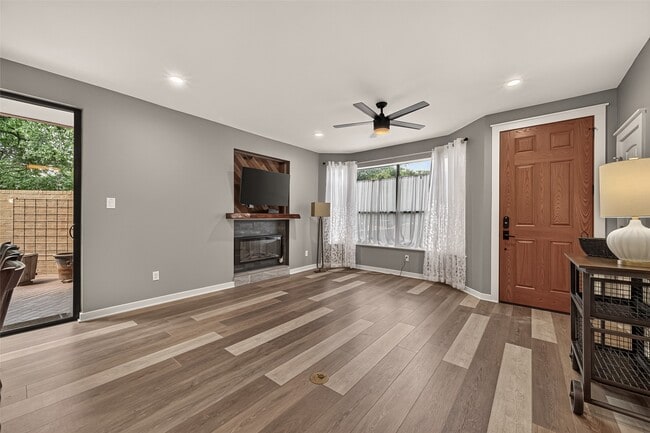 Photo - 5220 Weslayan St Unit 107