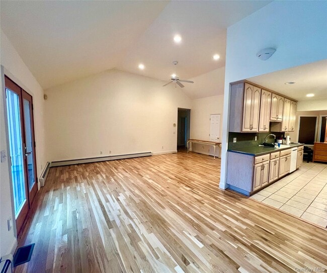 Photo - 7 Deborah Dr