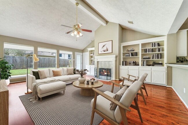 Photo - 317 Vantage Pointe Cir