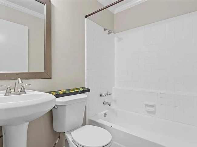 Photo - 1201 Bacon St