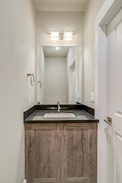 Photo - 2401 Crawford St Unit A208