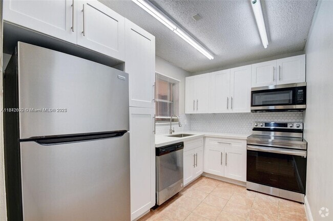 Building Photo - 114 Lake Anne Dr Unit 114 Rental