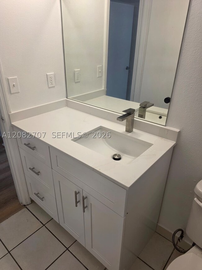 Building Photo - 17612 NW 25th Ave Unit 201